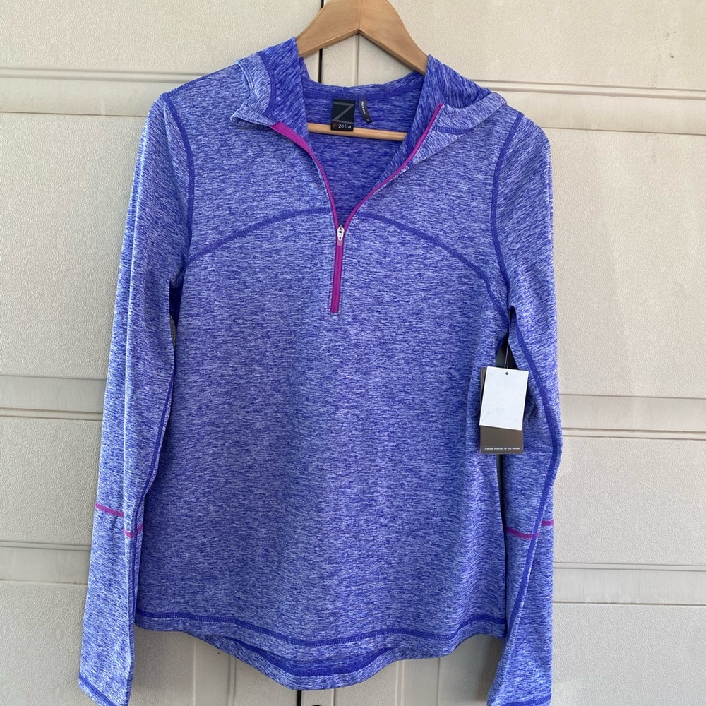NWT Medium pullover